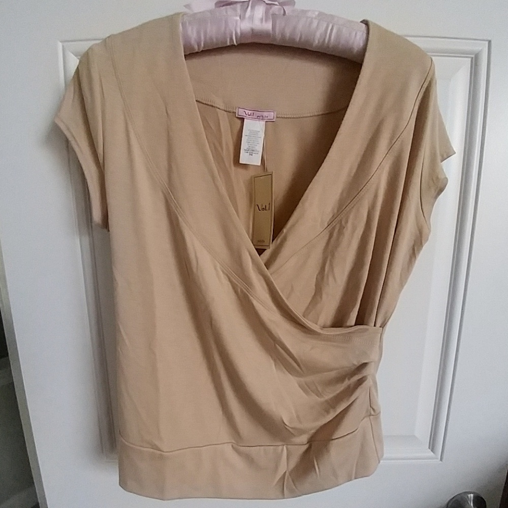Slimming wrap front short sleeve tan peteit M